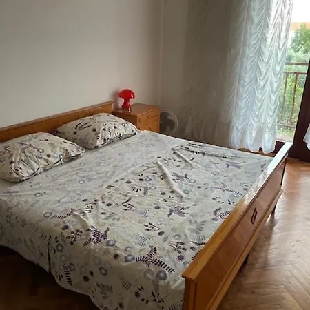 Mladi Apartment