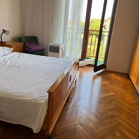 Mladi Appartamento *